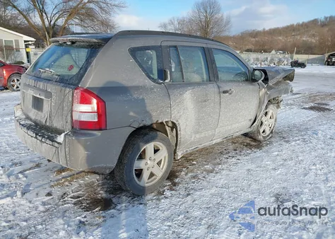 2007 Jeep Compass Sport from USA, damaged, VIN 1J8FT47W77D196453